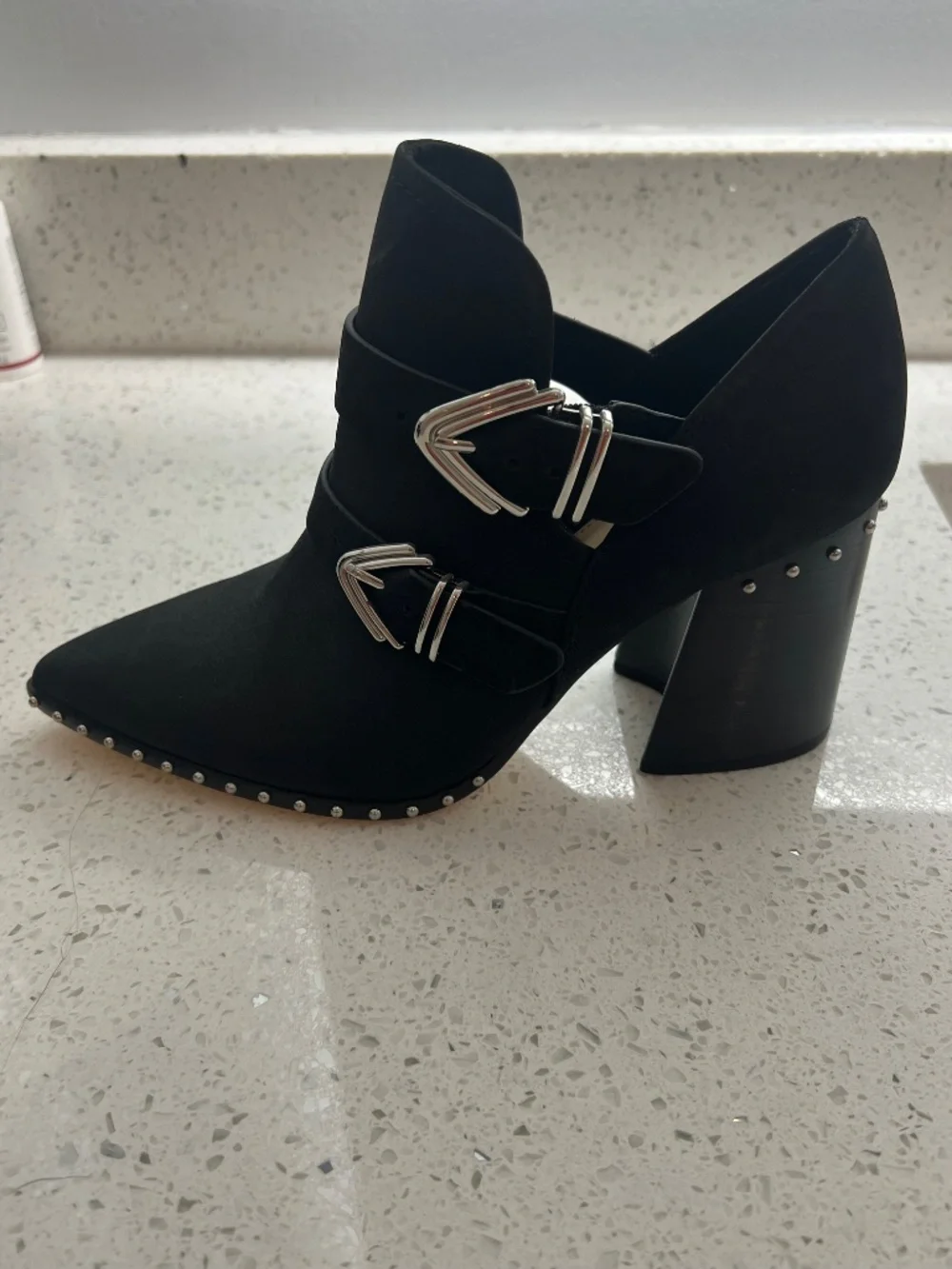 Gianni Bini Black Studded Buckle Pointed Toe Ankle Booties Size 8.5 NWT